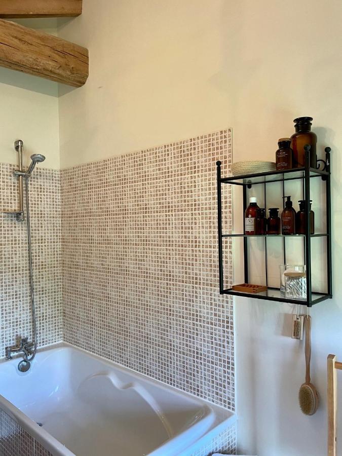 Beautiful Cottage With Private Plunge Pool/Hot Tub - 40 Mins From Puy Du Fou La Chapelle-Saint-Etienne Extérieur photo